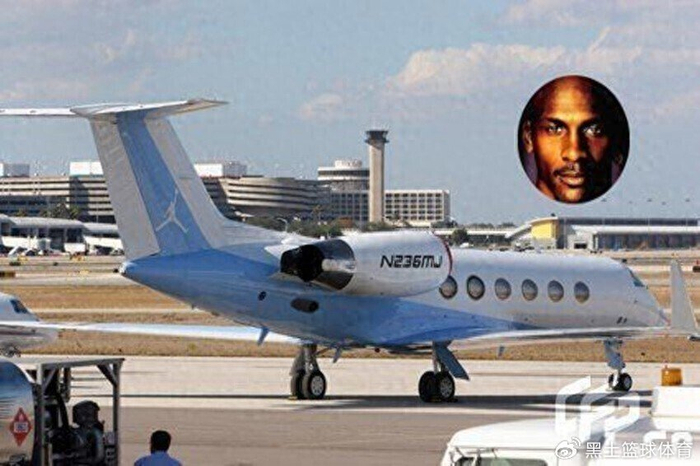 九游娱乐APP-乔丹的飞机，科比的飞机，杜兰特的飞机，没有对比就没有尴尬|科比·布莱恩特|凯文·杜兰特|詹姆斯|NBA|迈克尔·乔丹_新浪体育_新浪新闻