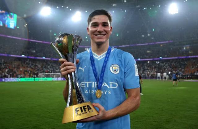 2射1传 世俱杯决赛最佳 23岁14冠 阿尔瓦雷斯真牛