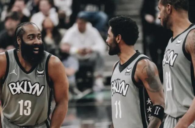 九游娱乐首页-哈登欧文激情相拥！篮网双星闪耀重返东部第一